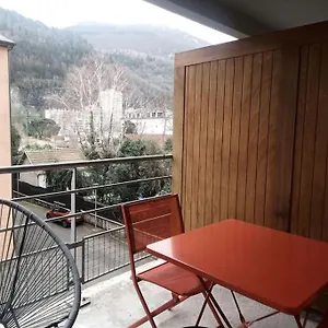 Joli T2 Tres Bien Situe, Parking Couvert Appartement Lourdes