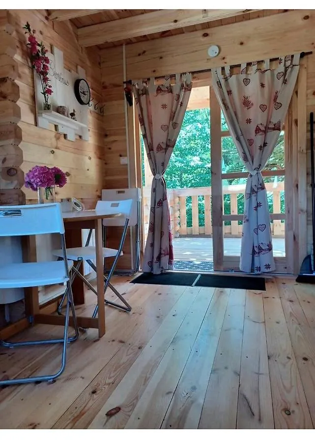 Chalet L'Oree Des Bois , Detente Et Calme . Mesigny France